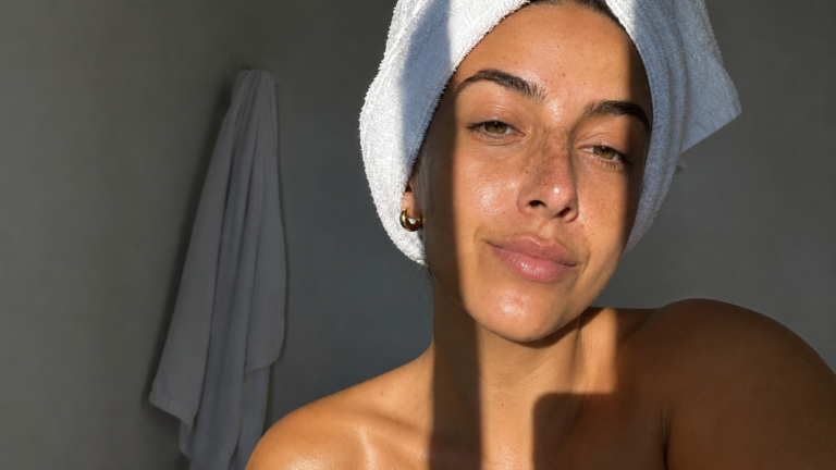 “Skin Cycling for Hormonal Acne — My Exact 7-Day Protocol That Cleared My Chin”